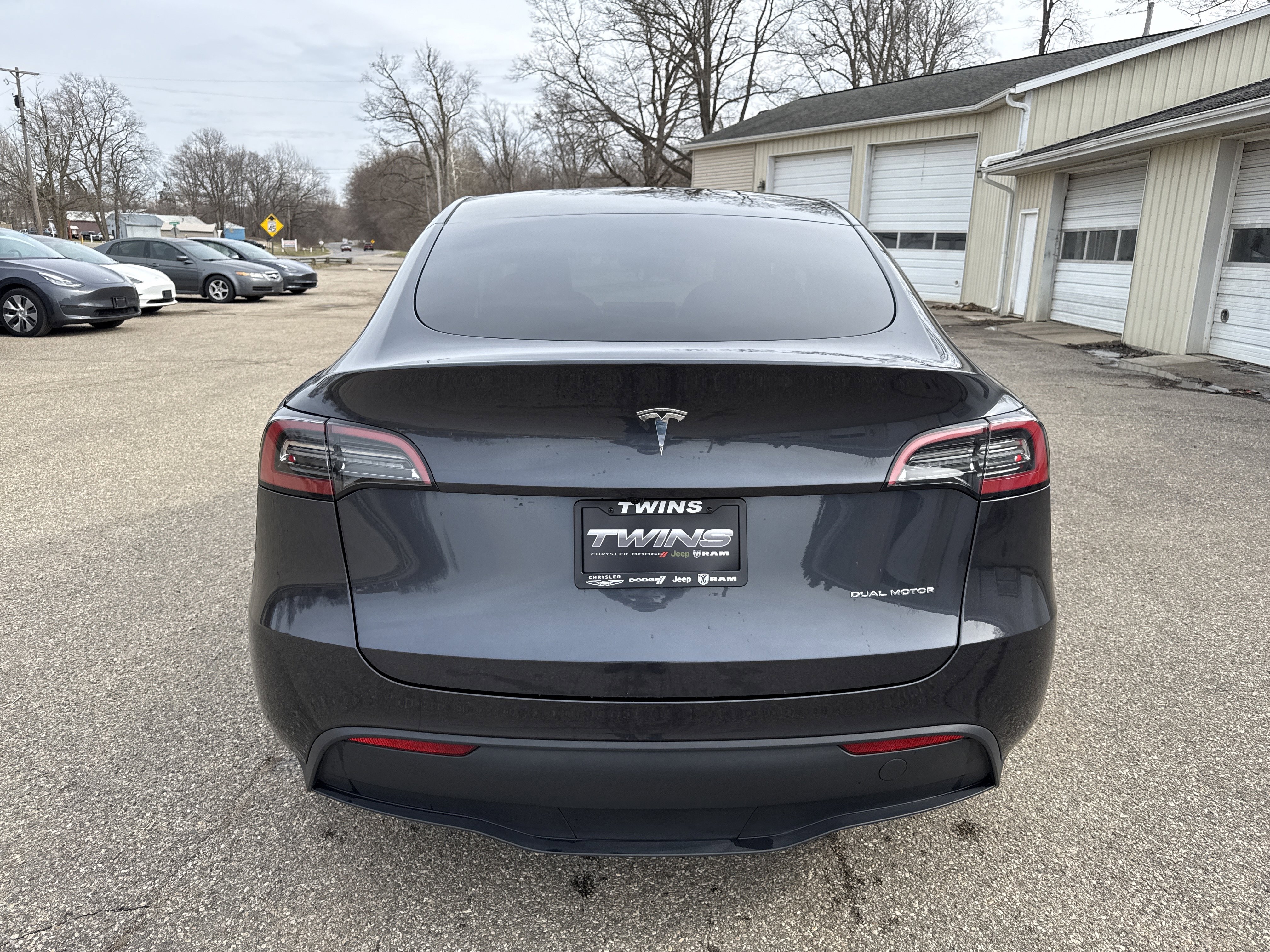 Used 2024 Tesla Model Y Long Range image 8