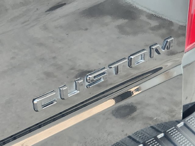 Used 2024 Chevrolet Silverado 1500 Custom Trail Boss w/ LPO, Dark Essentials Package AWD/4WD image 10