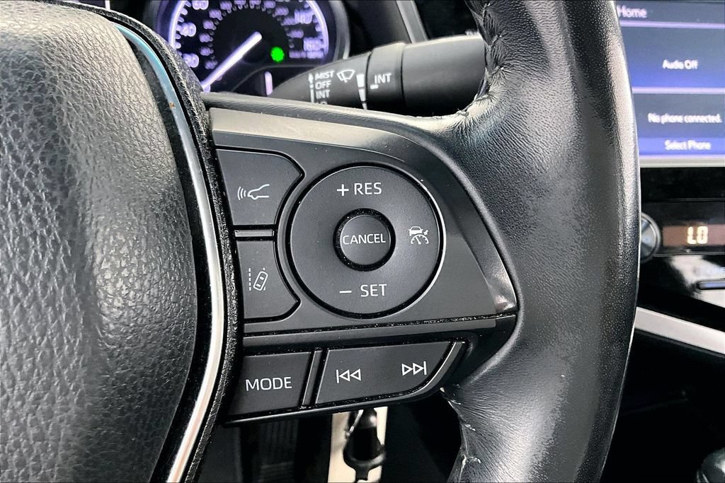 Used 2020 Toyota Camry SE FWD image 24