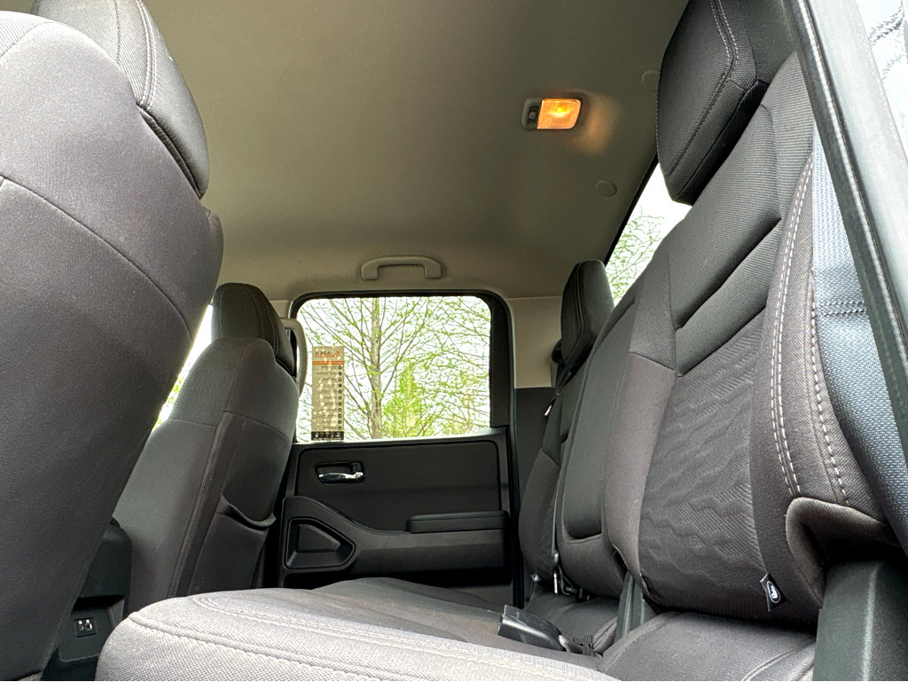 Certified 2024 Nissan Frontier SV image 16