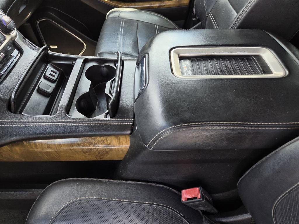 Used 2017 GMC Yukon XL Denali RWD image 37