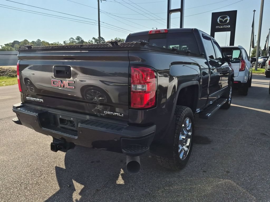 Used 2016 GMC Sierra 2500 Denali w/ Duramax Plus Package AWD/4WD image 9