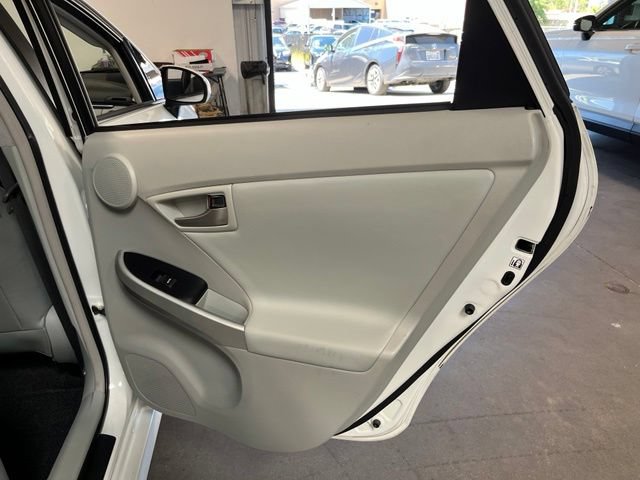 Used 2015 Toyota Prius Five w/ Advanced Technology Package FWD image 15