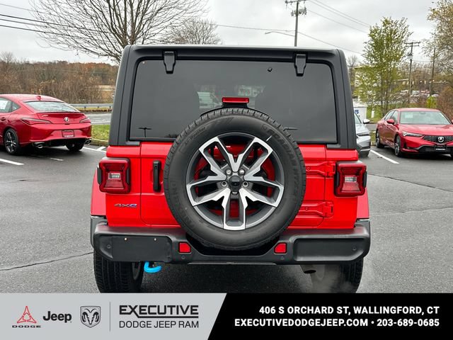 Used 2024 Jeep Wrangler Unlimited w/ Convenience Group AWD/4WD image 3