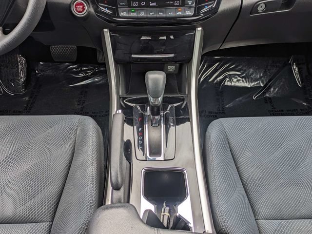 Used 2017 Honda Accord EX image 19