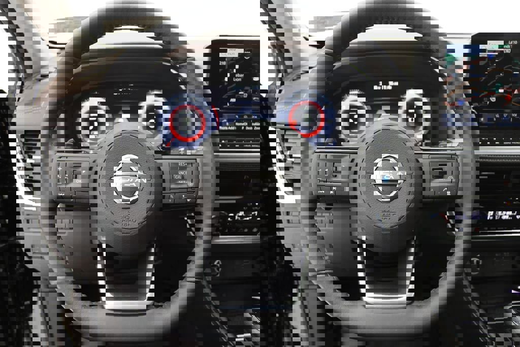 Used 2023 Nissan Rogue Platinum w/ Platinum Premium Package image 19