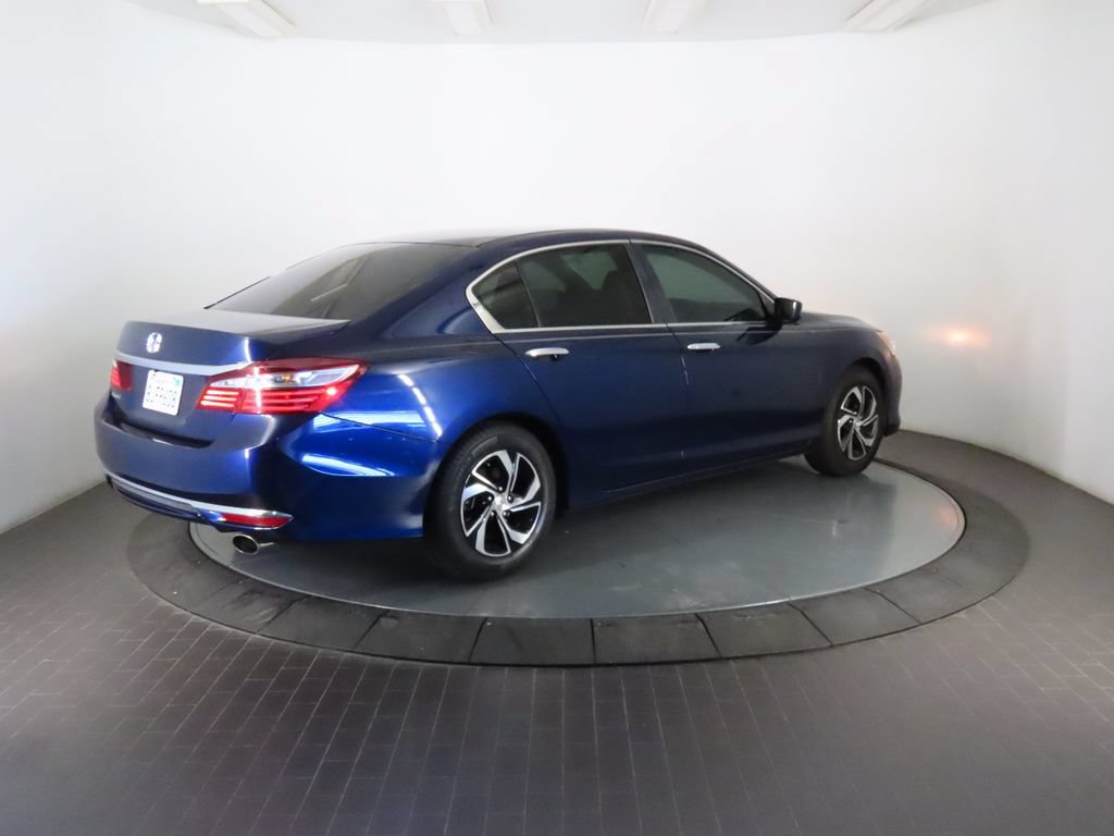 Used 2017 Honda Accord LX image 7