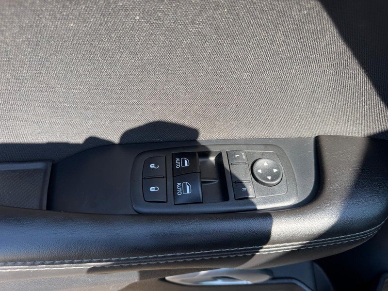 Used 2017 Dodge Challenger R/T RWD image 17