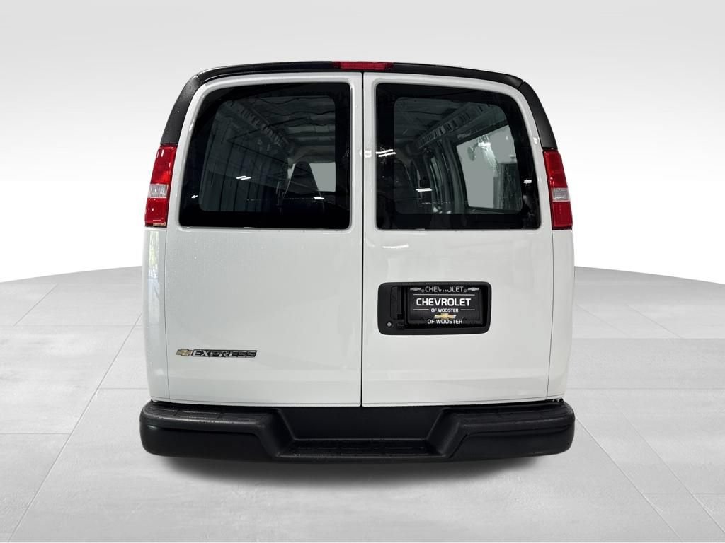 New 2025 Chevrolet Express 3500 Extended w/ Driver Convenience Package RWD image 34