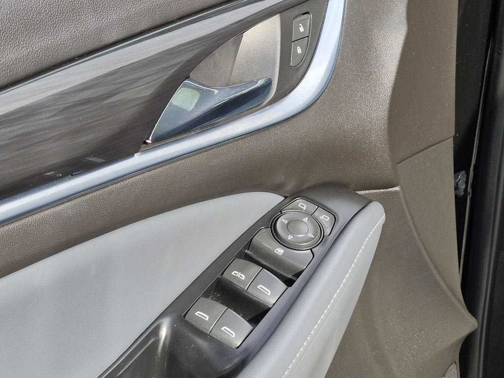Used 2024 Buick Enclave Essence FWD image 25