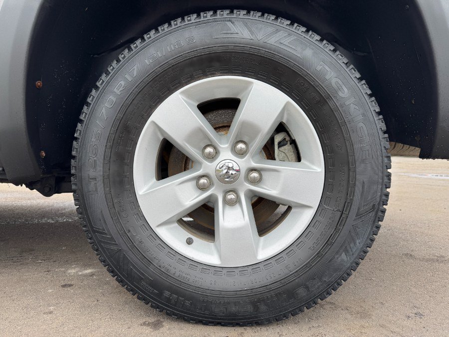 Used 2017 RAM 1500 Classic SLT AWD/4WD image 13