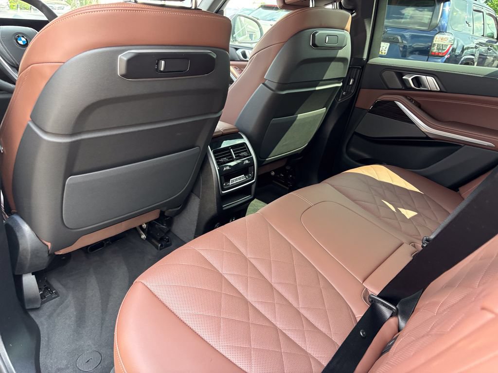 Used 2026 BMW X5 xDrive40i AWD/4WD image 44