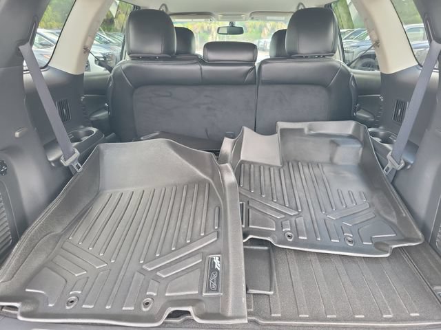 Used 2016 Nissan Pathfinder SL w/ SL Tech Package FWD image 8