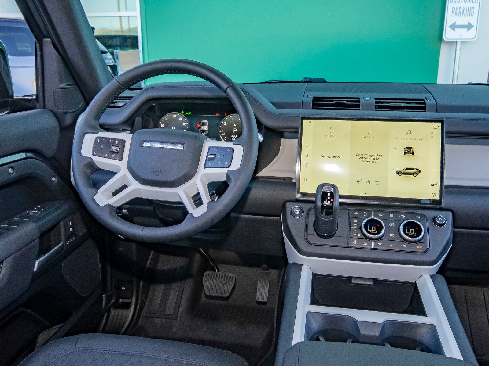 New 2026 Land Rover Defender 110 X-Dynamic SE AWD/4WD image 39