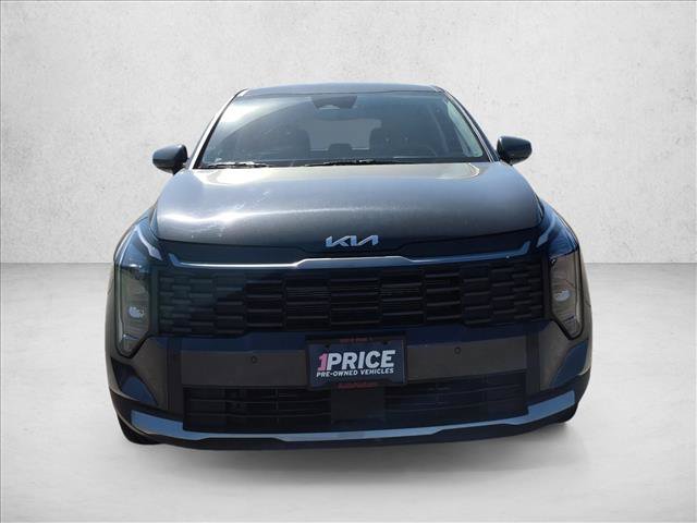 Used 2026 Kia Sportage LX FWD image 2