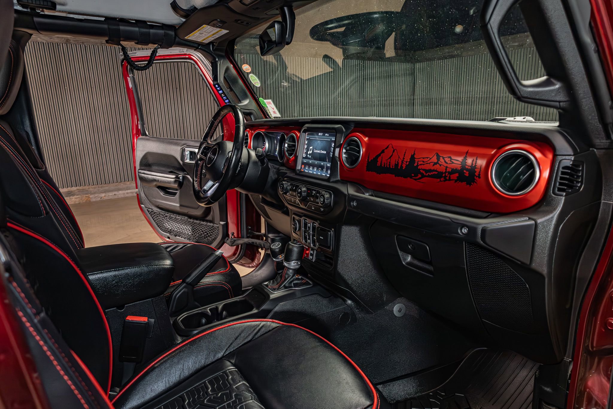 Used 2021 Jeep Gladiator Rubicon AWD/4WD image 18