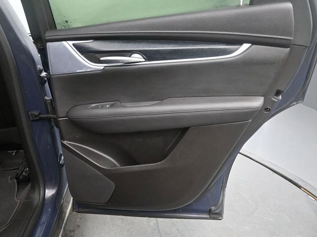 Certified 2025 Cadillac XT5 Premium Luxury image 16