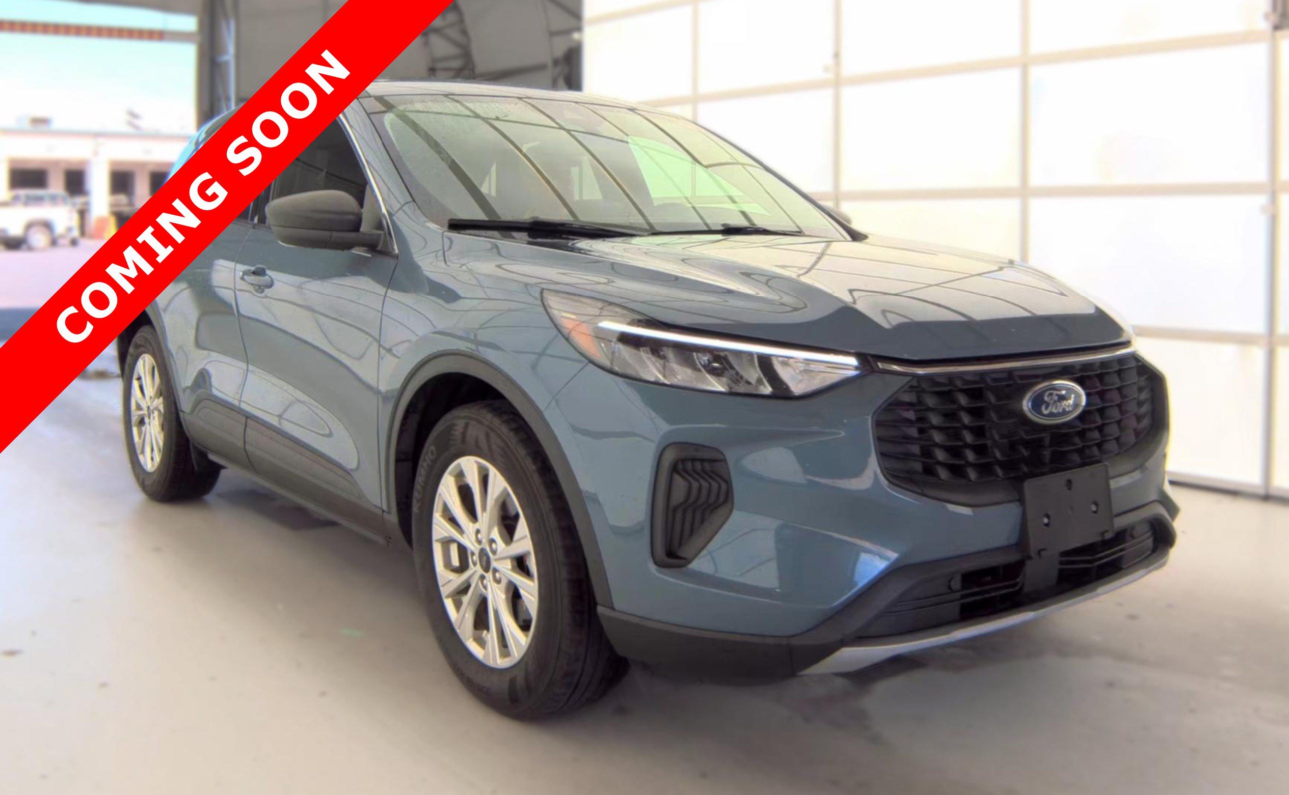 Used 2023 Ford Escape Active w/ Cold Weather Package FWD image 3