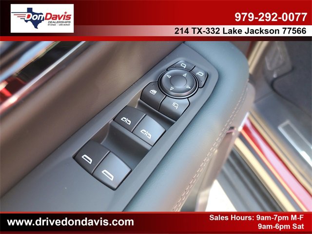 New 2026 GMC Yukon XL AT4 image 21
