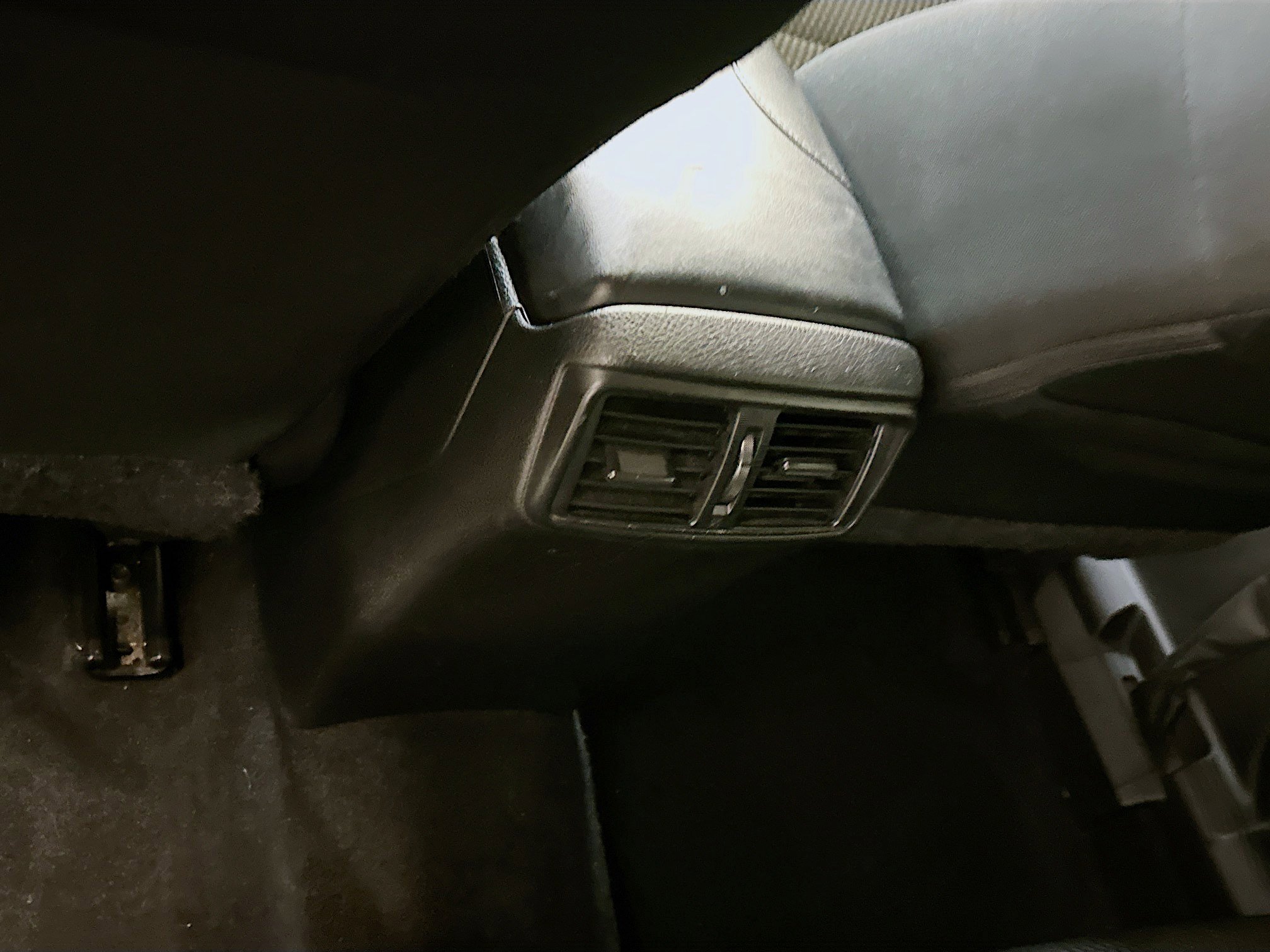 Used 2019 Nissan Rogue Sport S image 27