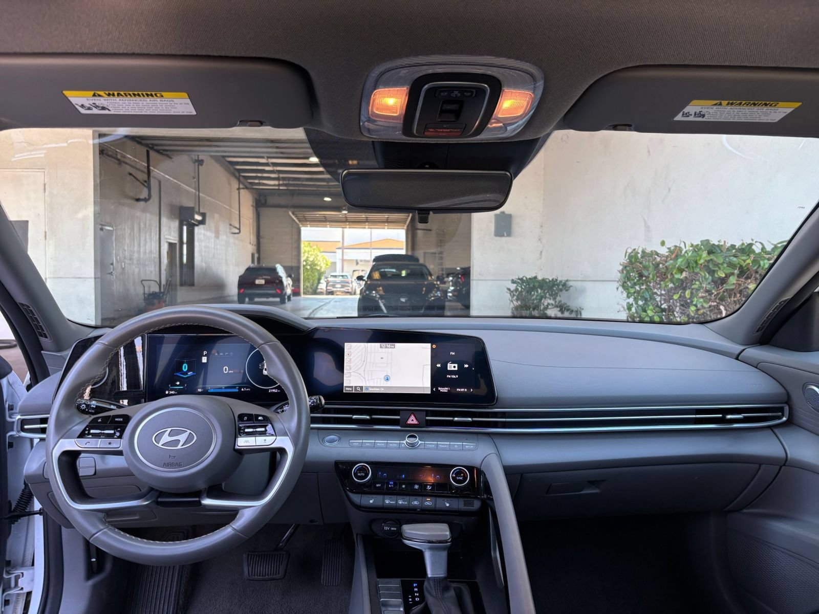 Used 2025 Hyundai Elantra SEL FWD image 34