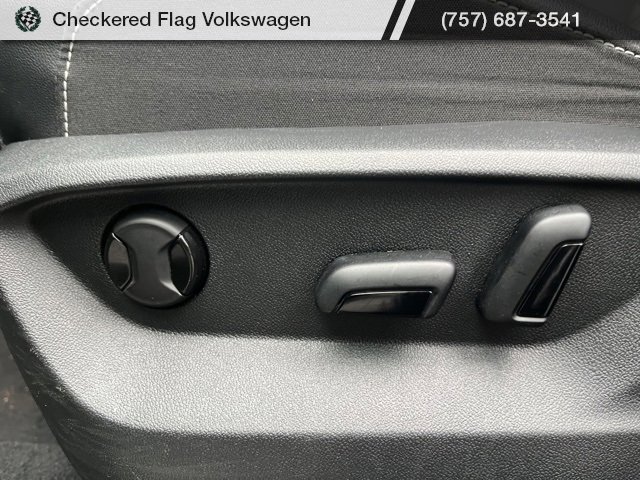 Used 2024 Volkswagen Atlas SE image 24