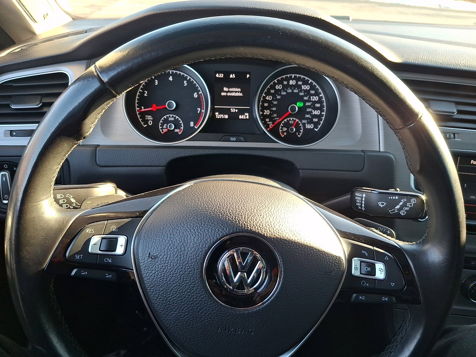 Used 2016 Volkswagen Golf SE image 20