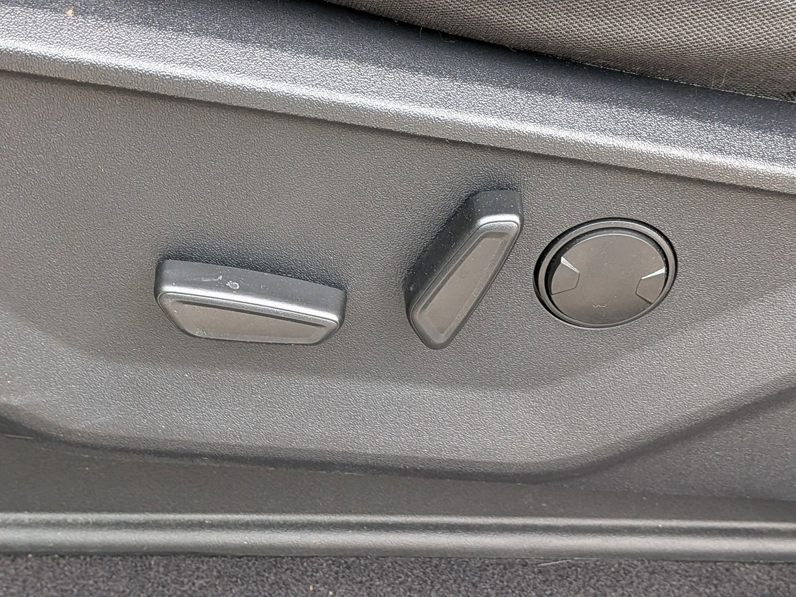 Certified 2023 Ford F150 XLT w/ Equipment Group 302A High image 21