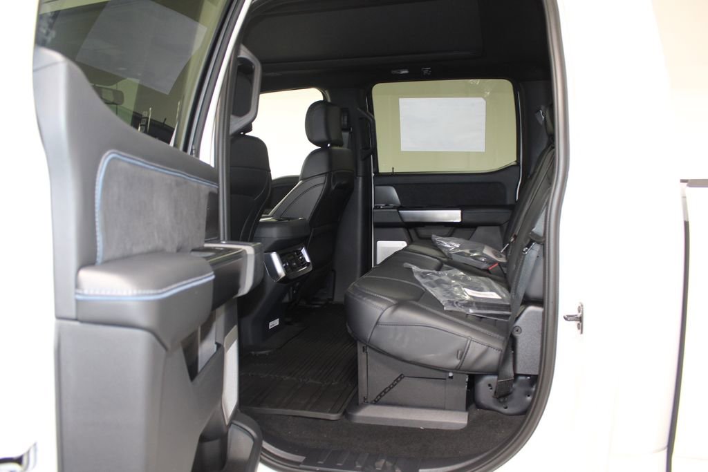 New 2026 Ford F250 Platinum image 28