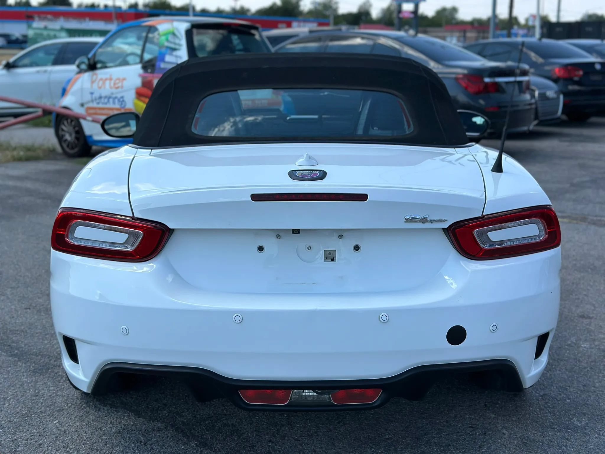 Used 2018 FIAT 124 Spider Abarth w/ Convenience Group RWD image 13