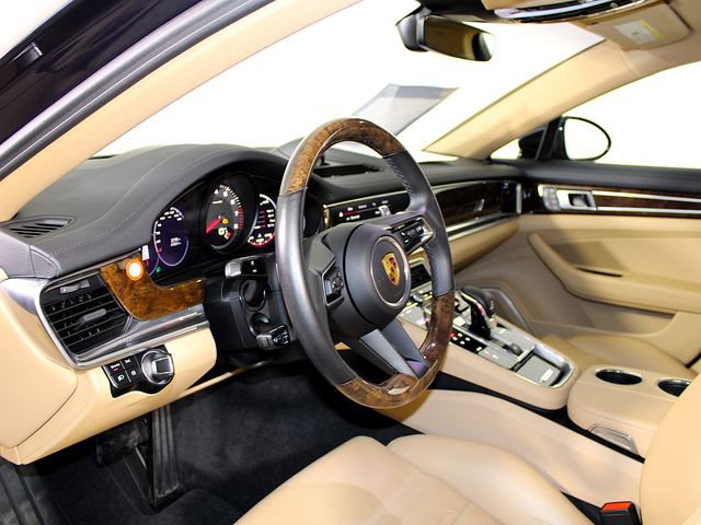 Certified 2023 Porsche Panamera 4 Platinum Edition image 4