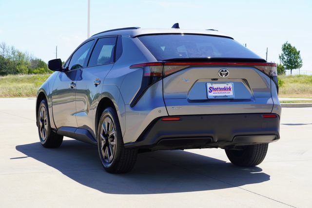 Used 2026 Toyota bZ FWD image 6