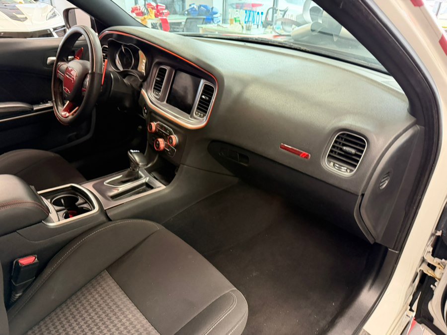 Used 2019 Dodge Charger Scat Pack w/ Navigation & Travel Group RWD image 34