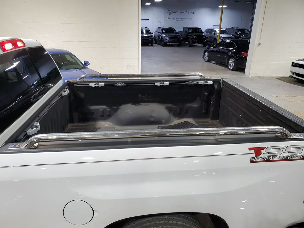 Used 2017 Toyota Tundra SR5 w/ SR5 Upgrade Package RWD image 35