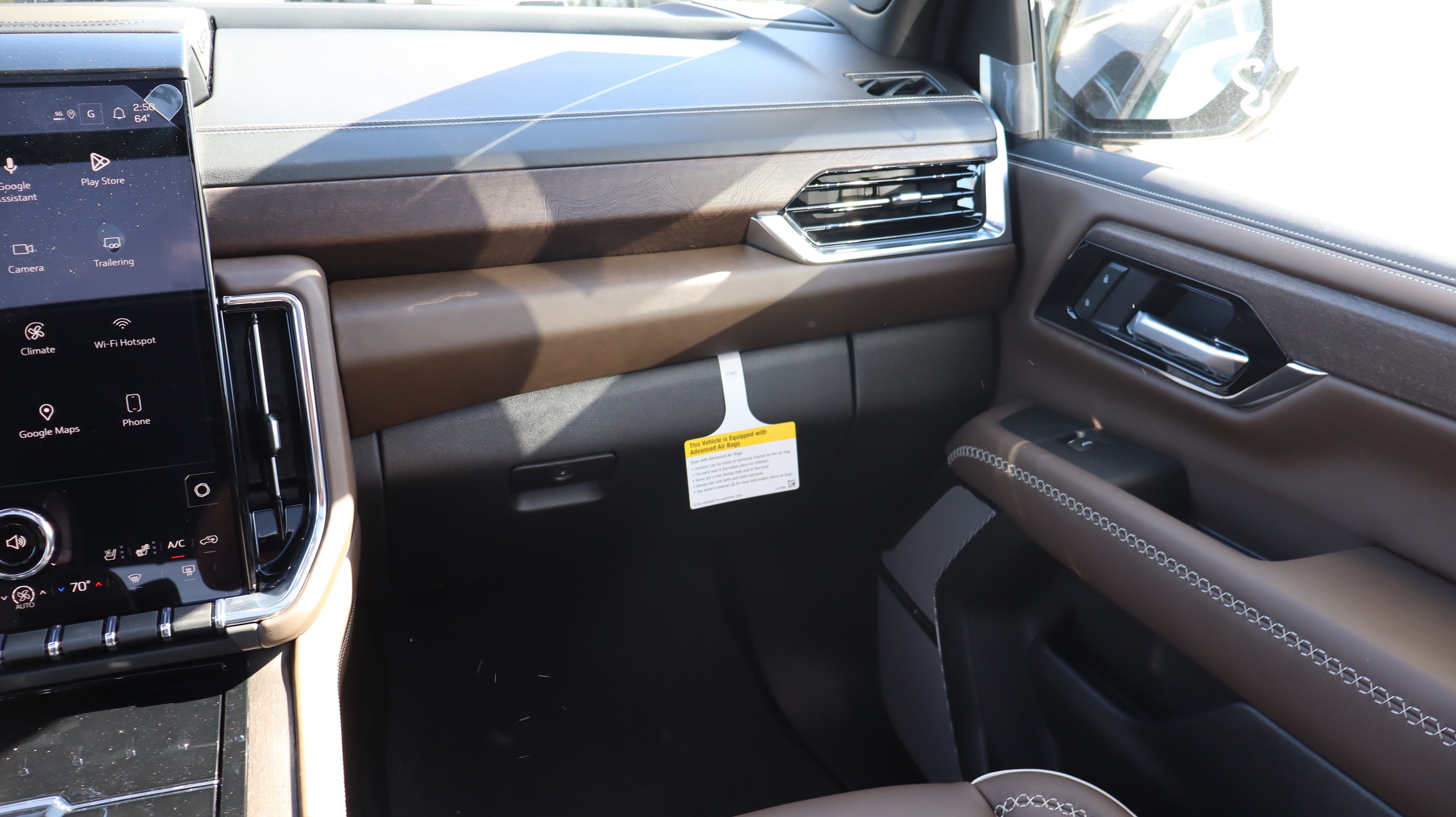 New 2026 GMC Yukon Denali Ultimate AWD/4WD image 10