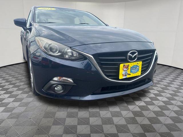 Used 2016 MAZDA MAZDA3 i Touring w/ Popular Equipment Package FWD image 33