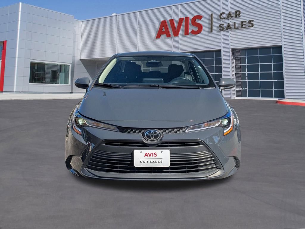 Used 2025 Toyota Corolla LE image 9