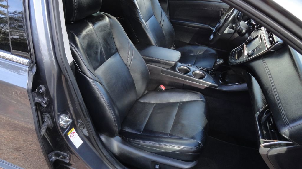 Used 2018 Toyota Avalon XLE image 19