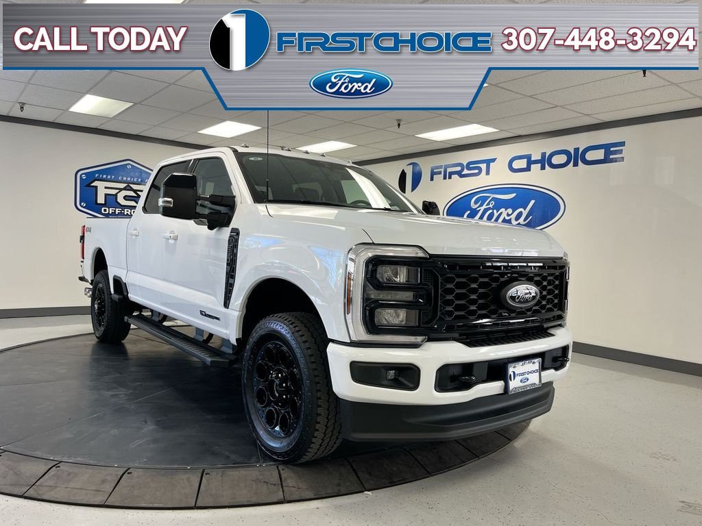 New 2026 Ford F250 Lariat w/ Black Appearance Package
