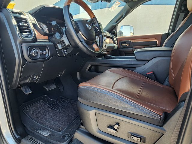 Used 2022 RAM 3500 Limited image 11