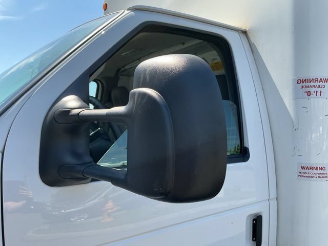 Used 2023 Ford E-450 and Econoline 450 Super Duty RWD image 8