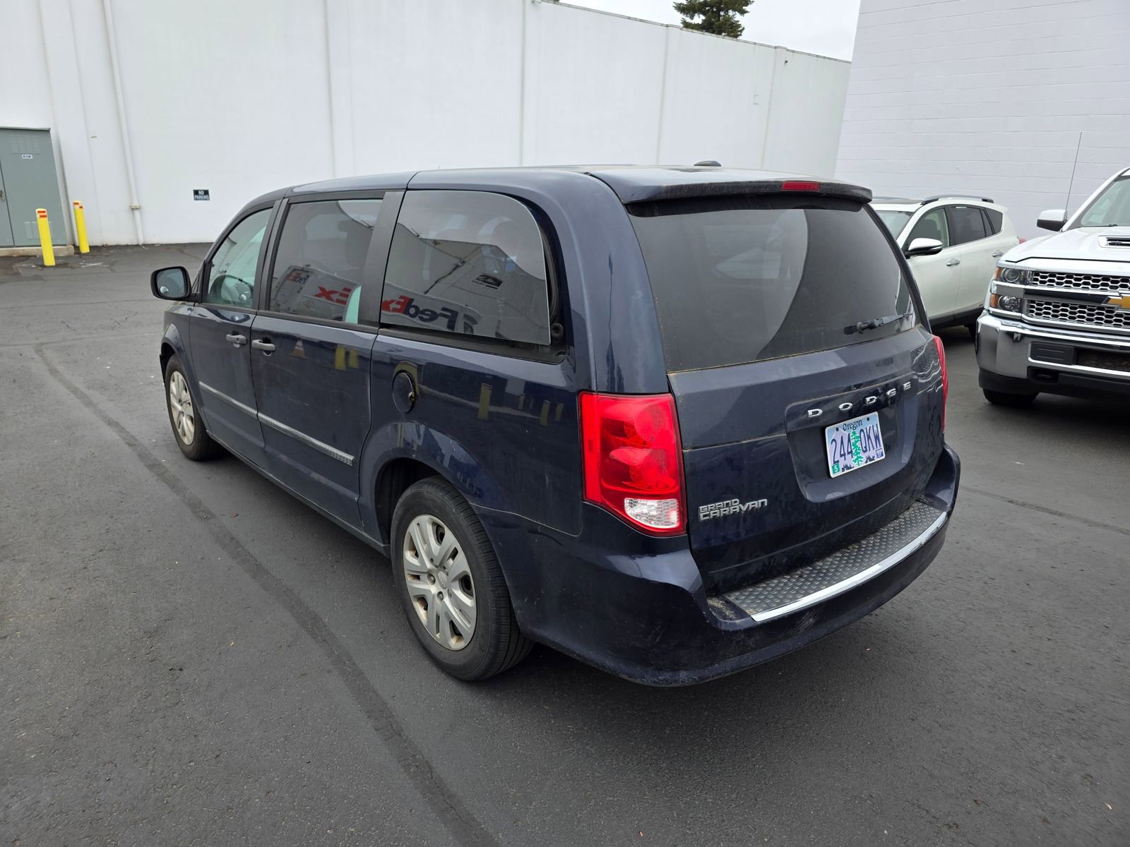 Used 2016 Dodge Grand Caravan American Value Package w/ UConnect Hands-Free Group FWD image 7