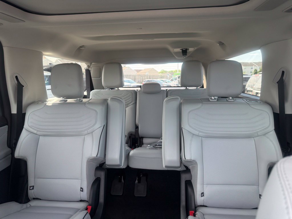 New 2026 Ford Expedition Max Platinum w/ Platinum Ultimate Package AWD/4WD image 33