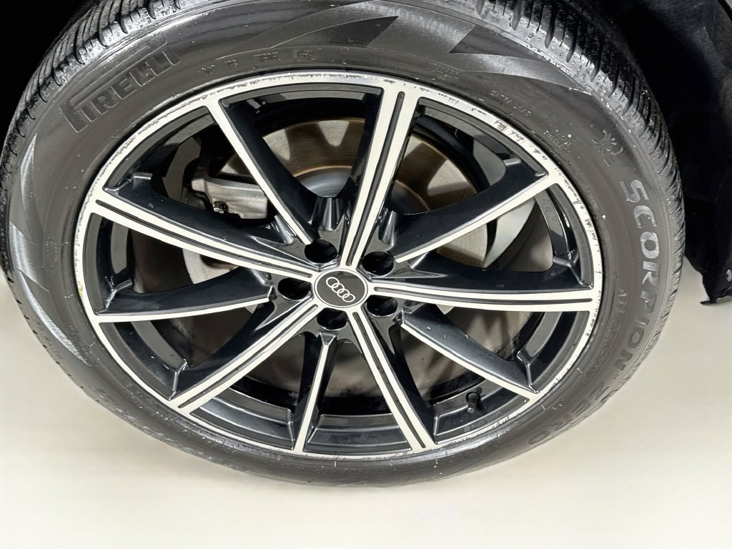 Used 2021 Audi Q7 3.0T Premium Plus AWD/4WD image 42