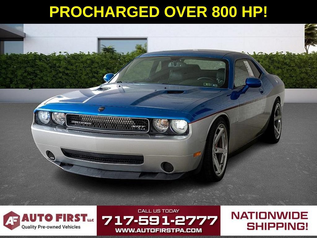 Used 2009 Dodge Challenger SRT8 RWD image 1