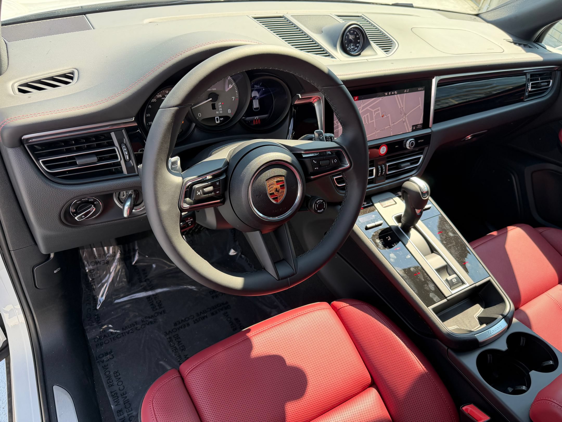 New 2026 Porsche Macan S AWD/4WD image 4