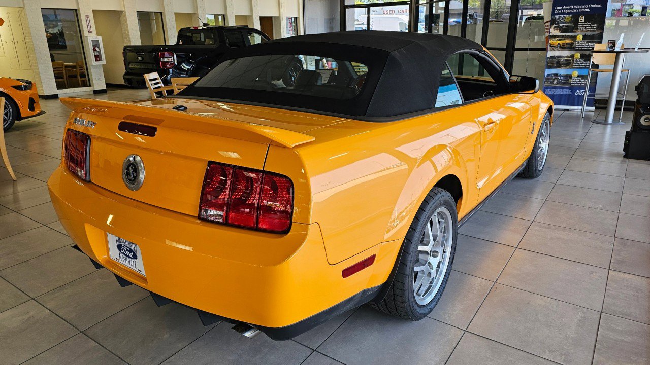 Used 2007 Ford Mustang Shelby GT500 RWD image 6