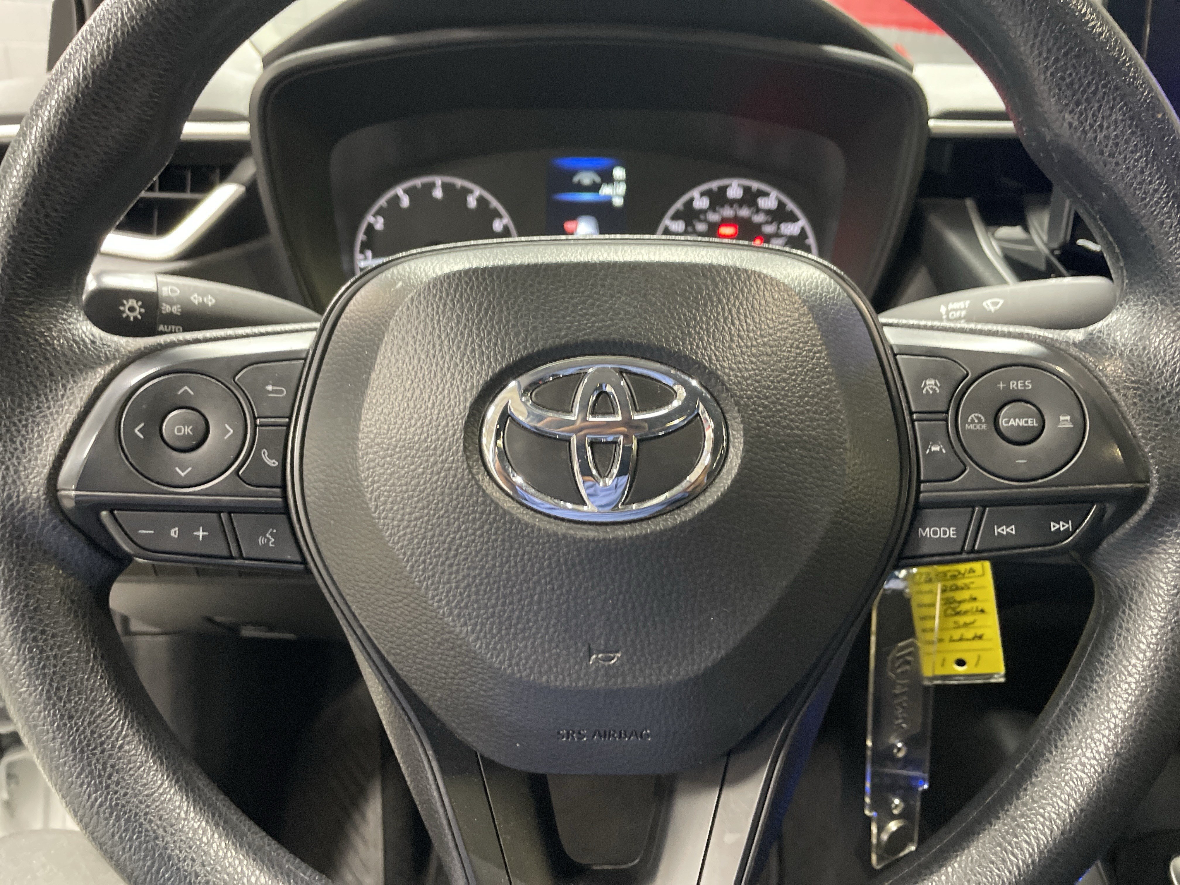 Certified 2025 Toyota Corolla LE FWD image 18