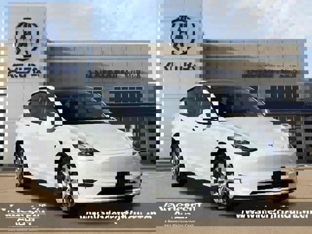 Used 2021 Tesla Model Y Long Range video 1
