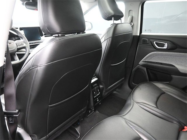 Used 2022 Jeep Compass Latitude w/ Sun and Sound Group image 23